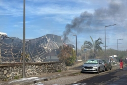 Violences urbaines à La Réunion : incendies, dégradations, une dizaine de policiers blessés et 18 interpellations