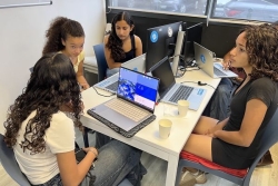 Des jeunes filles de la troisième à la terminale s’initient à l’IA à Saint-André