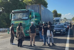 Barrages : nouvelle action de Nou Las Palé sur la RN1 ce mardi, des kilomètres de bouchons