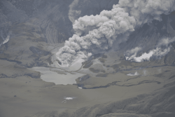 Nouvelle-Zélande : l'activité volcanique de White Island augmente, les autorités et les scienen alerte