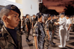 DOC INEDIT. "Opération Hao" : la jeunesse des Tuamotu face à son avenir
