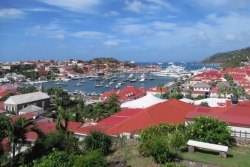 Coupures d’électricité à Saint-Barthélemy : climatisation, piscines et éclairage soumis à des restrictions
