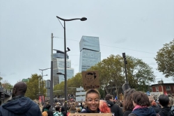 "Il faut faire du bruit, c'est la seule façon de les forcer à nous écouter", les ultramarins à la manifestation ce samedi à Paris