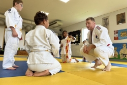 Le champion olympique Axel Clerget de passage au Butokuden de Saint-Pierre