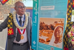 27 ans après sa disparition, la chatouilleuse Zéna M'Déré a sa plaque commémorative dans sa ville natale à Pamandzi