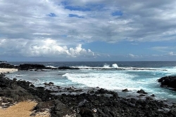 La Réunion : de nombreux nuages, quelques averses et du soleil ce matin et cet après-midi, le ciel s’assèche avant la nuit