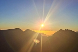 La Réunion : du soleil, des nuages, quelques gouttes et des rafales de vent de 40 à 65 km/h