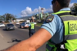 Cinq conducteurs se retrouvent à pied lors d'un contrôle de gendarmerie ce matin au rond-point du Gol à Saint-Louis 