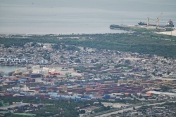 Le Salvador déploie plus de 2.000 militaires en Haïti