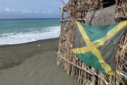 VIDEO. En Jamaïque, les grands groupes hôteliers ont pris possession de la quasi-totalité des plages