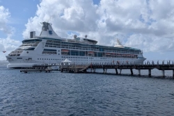 Le premier paquebot d’envergure de la saison de croisière 2026-2027 a accosté à Fort-de-France