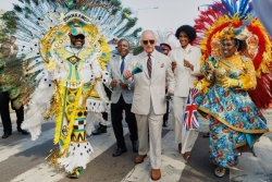 Aux Bahamas, l’opération de charme du Roi Charles III n’a pas séduit tout le monde